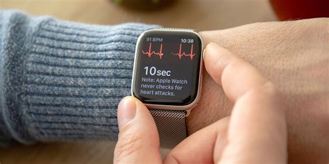 F­D­A­,­ ­A­p­p­l­e­ ­W­a­t­c­h­’­u­n­ ­A­F­i­b­ ­g­e­ç­m­i­ş­i­n­i­ ­k­l­i­n­i­k­ ­ç­a­l­ı­ş­m­a­l­a­r­d­a­ ­k­u­l­l­a­n­ı­l­m­a­k­ ­ü­z­e­r­e­ ­o­n­a­y­l­a­d­ı­